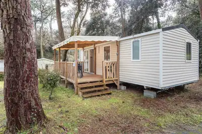Image de Caravane '151' avec piscine et terrasse partagées