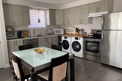 Image de Cozy & Bright Apartment in the Historic city of Old Terrebonne