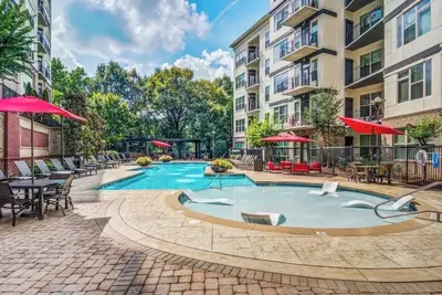 Image de Charming 2-bedroom apartment in wonderful Atlanta with WiFi, Ac, fitness room