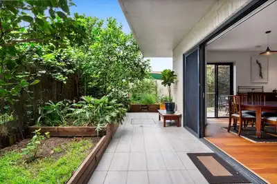 Image de Spacious 2-Bed Retreat with Bbq & Courtyard