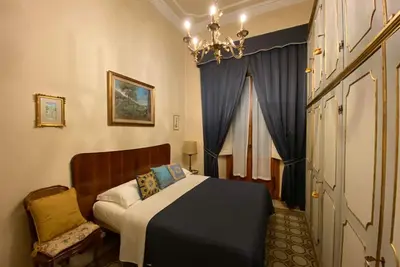 Image de Charming Florence Apartment with WiFi, Ac. 2 bedroom+ living room, Book now