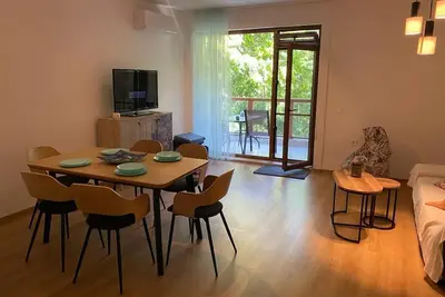 Image de Luxury 2-bedroom apartment with WiFi, Ac with a sea view