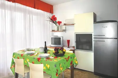 Image de Maison confortable et équipée près de la plage