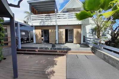 Image de Villa meublée classée 4**** bord de mer, hyper centre Saint Pierre/Terre Sainte