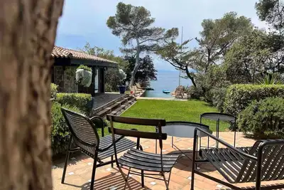 Image de 💎 Villa de Luxe Exceptionnelle, les Pieds dans l'eau, Piscine à débordement 💎