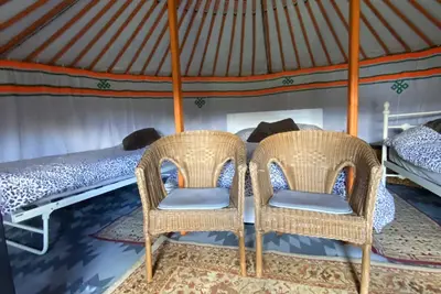 Image de Glamping in a Mongolian yurt or shepherds hut in rural location in South Devon.