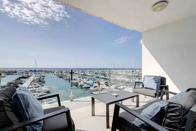 Image de Modern 2 Bed Frontline Apt Puerto Banus  K2