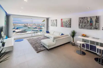 Image de Modern Puerto Banus Frontline Apartment M2