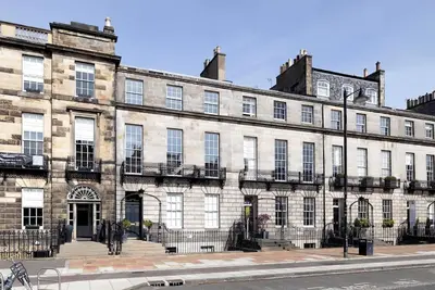 Image de Stunning 4 bedroom Townhouse in central Edinburgh with garden & private parking