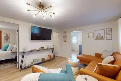 Image de Lake  Erie Chic House