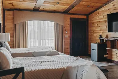 Image de Golf, Outdoor Bar, Restaurant - The Cozy Cabin