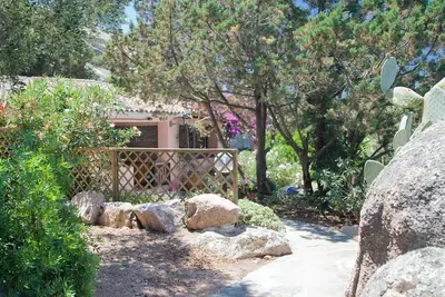 Image de I Mirto is a charming detached cottage near restaurants and stores