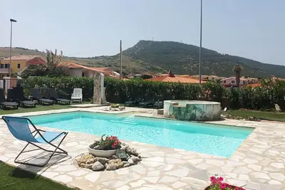 Image de Confortable appartement pour 6 personnes avec Wifi, piscine et Tv, près de Castelsardo