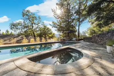 Image de Gorgeous house with pool and jacuzzi!