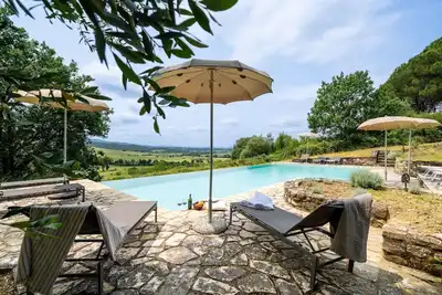 Image de Maison de vacances avec piscine privée, Wifi, climatisation, Tv, vue panoramique, parking