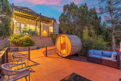 Image de Luxury Wellness Retreat/Sauna/Hot Tub/Near Chapel/Near Downtown/Sleep14