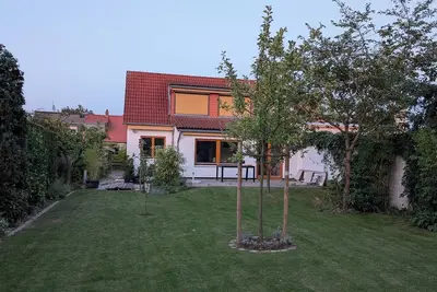 Image de House in a quiet residential area right next to the nature reserve