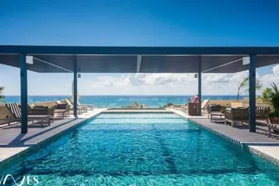 Image de 2 Br. with Rooftop Pool and Stunning Ocean View