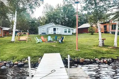 Image de Cozy, Family Friendly Waterfront Cottage on Lake Alice