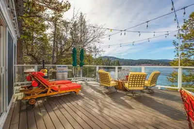 Image de Stunning Lake Views To Die For On Lake Arrowhead