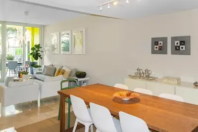 Spacious and modern 4-bedroom condo ground level