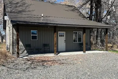 Private and quiet, Dry Creek Cabin