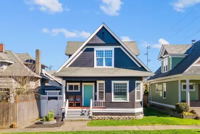 Image de The Cushman House B: Unit B near 6th Ave Ups Uw Ruston