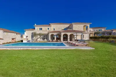 Image de Villa Sara Bajkini avec vue sur le vignoble
