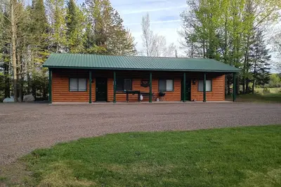 Image de Valhalla Trailblazer Heaven Trail Side 2-bedroom North of Washburn with WiFi, Ac