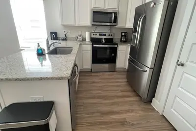 Image de Charming 3-bedroom townhome with WiFi and Ac near I-10