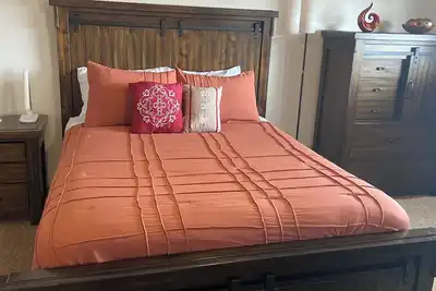 Image de Temple Place Duplex located in Vernal, in town, 6 bedrooms, great for families