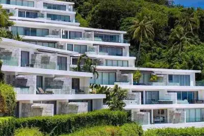 Image de Appartement entier étonnant avec vue sur la mer à couper le souffle