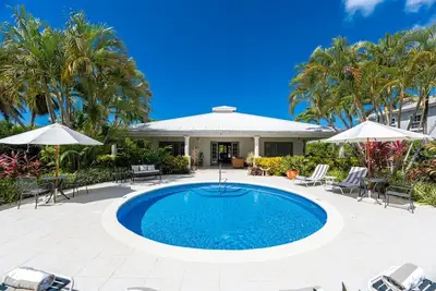 Image de Stunning Family Villa with Private Pool Near Beach - Gibbs Glade Villa
