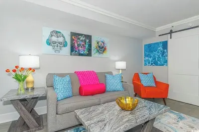 Beach'n 1br Ocean Front Condo Arcades Fireplace