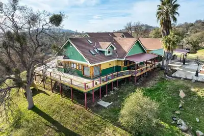 Image de Coarsegold Villa Near Yosemite & Bass Lake Sleeps 18, Yosemite Gateway Sleeps 18 - Coarsegold Villa