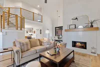 Image de Charming Frisco, Tx Escape at 3 Chicks & a Hen- Newly Renovated