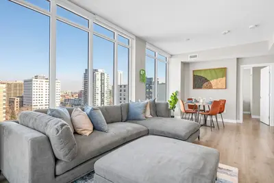 Image de Luxury 2br Retreat | Heart of Edmonton w/ Free Prk