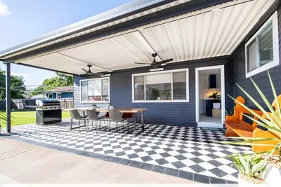 Image de The Palmer Cove - Stylish, Central