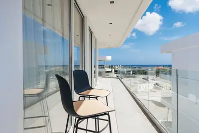 Image de Lux 3bd Penthouse One Mambo Beach 38 by Bocobay