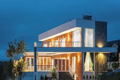 Image de Hồ Bơi Vô Cực- View đồi núi- Tối đa 36 khách