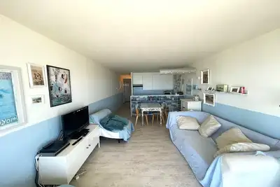 Image de Appartement au bord de mer avec vue superbe