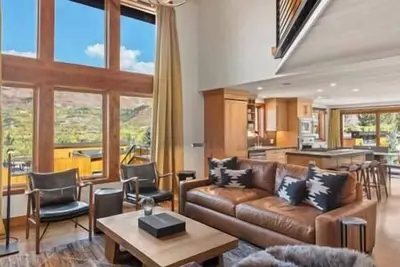 Image de 4/4. 5 Amazing Condo, Aspen Core, Pool, Views!