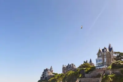 Image de T3 tout confort, plage à pied - Garage sécurisé
