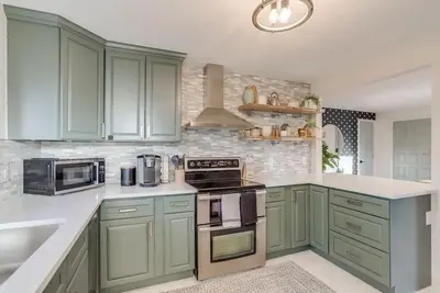 Charming Central Denver Bungalow | Hot Tub