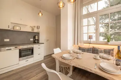 Image de Vacation apartment \"Sabei\" in the Villa \"Metropol\" for up to 6 people, with fireplace