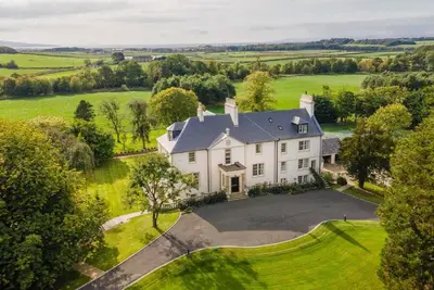 Image de Entire self-contained ground floor of historic Georgian mansion near Troon