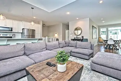 Image de 4 Bedroom - Pool - Golf cart included #201