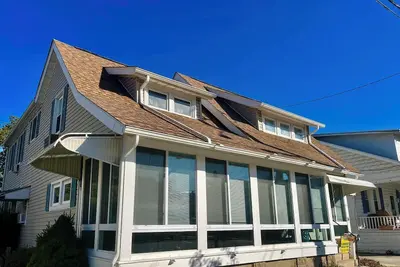 Image de Charming Ocean Block Cottage, Steps to Beach & Boardwalk, 4br/2. 5ba, Parking
