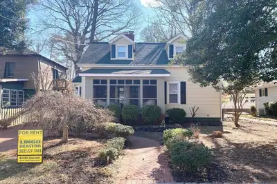 Image de 4br Coastal Cottage – Steps to Beach & Downtown Rehoboth Dining & Shops!