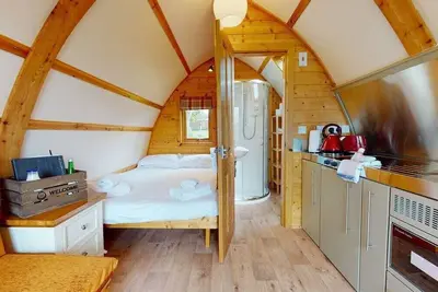 Image de Tiny house-Vue sur le canal-Salle de bain privée séparée-Pippin